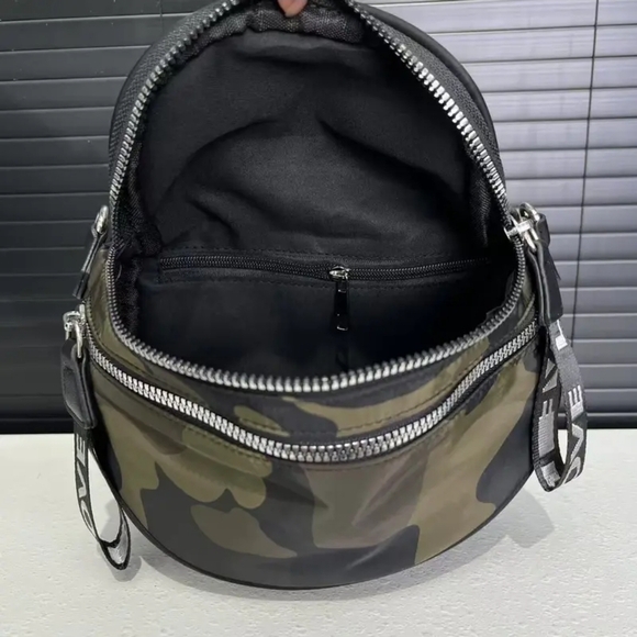 Camo  Green and Black Crossbody Bag Nwt - Picture 11 of 11